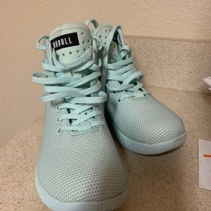 NoBull Mid-Top Trainers